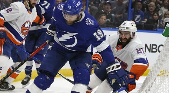 Tampa Bay Lightning at Buffalo Sabres odds, picks and predictions