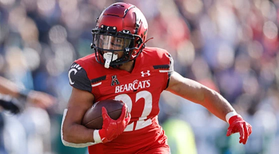 Wasabi Fenway Bowl: Cincinnati Bearcats vs. Louisville Cardinal