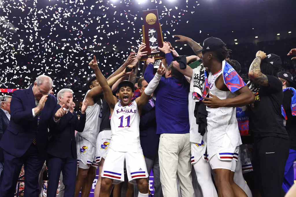 Kansas Jayhawks win 2022 NCAA Men's Basketball championship. Bet on March Madness with these sportsbooks