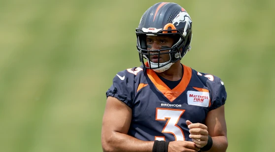 2022 Denver Broncos Betting Odds, Picks & Predictions