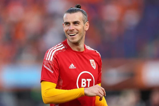 Bale ensures Wales battle back to draw historic World Cup match