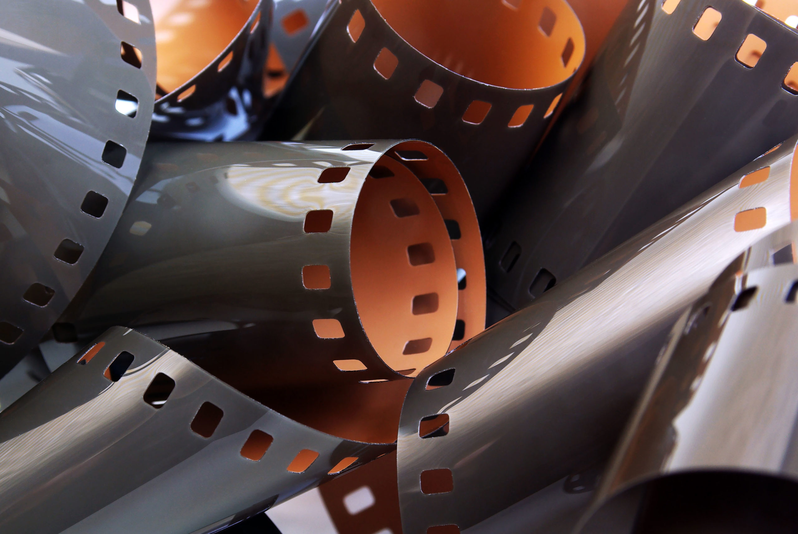 New Year’s Eve Movie/TV Moments: Exact Start Times So That Iconic Scenes Hit At Midnight