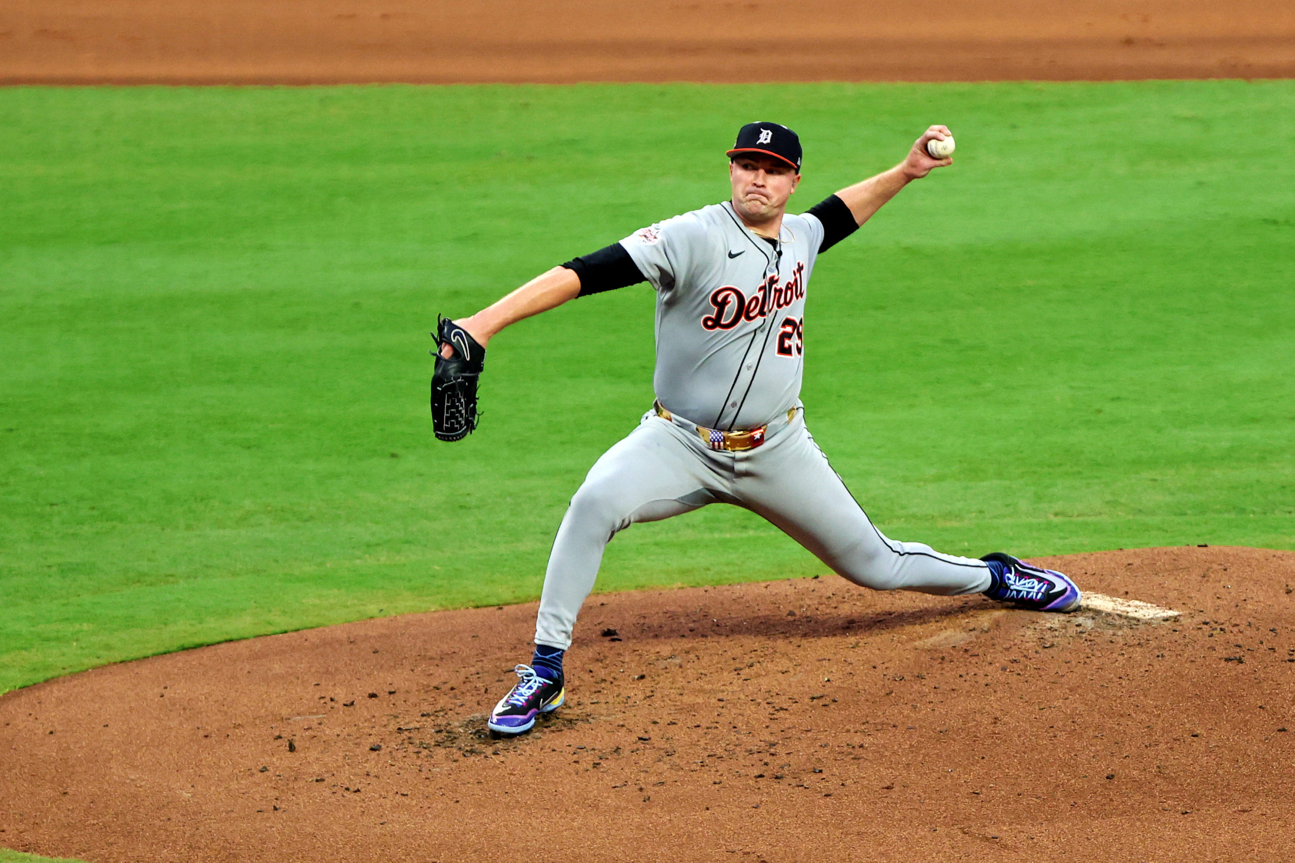 Free MLB Parlay Pick For Tigers vs. Rangers on Sunday Night Baseball