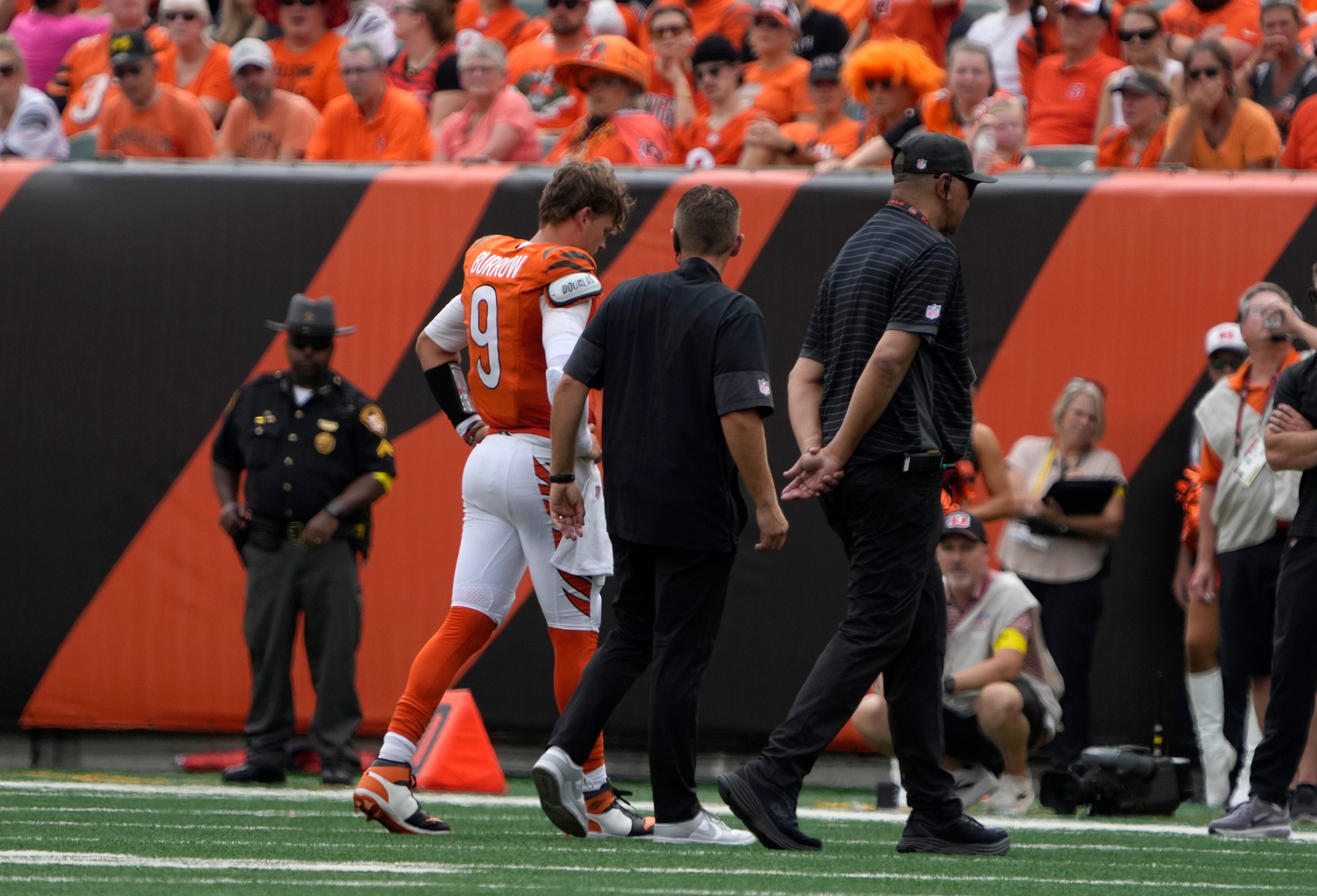 BREAKING: Joe Burrow To Miss At Least 3 Months With Toe Injury