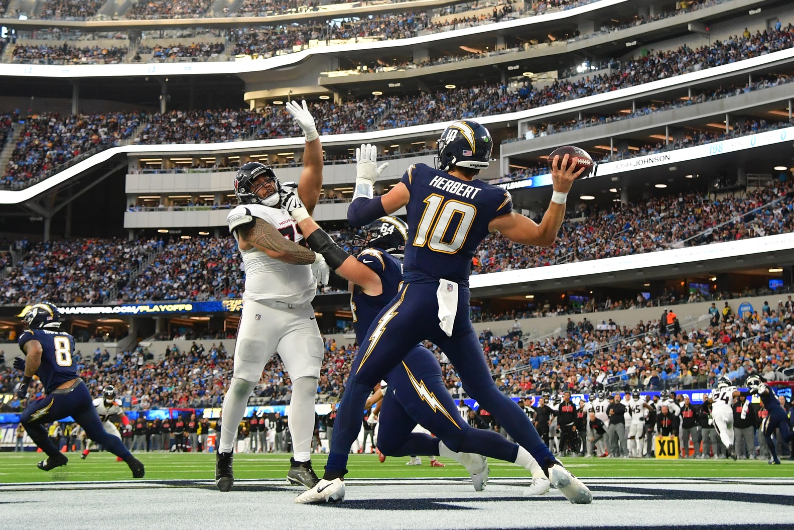 NFL Wild Card Round: Los Angeles Chargers vs. New England Patriots Prediction, Odds, Preview